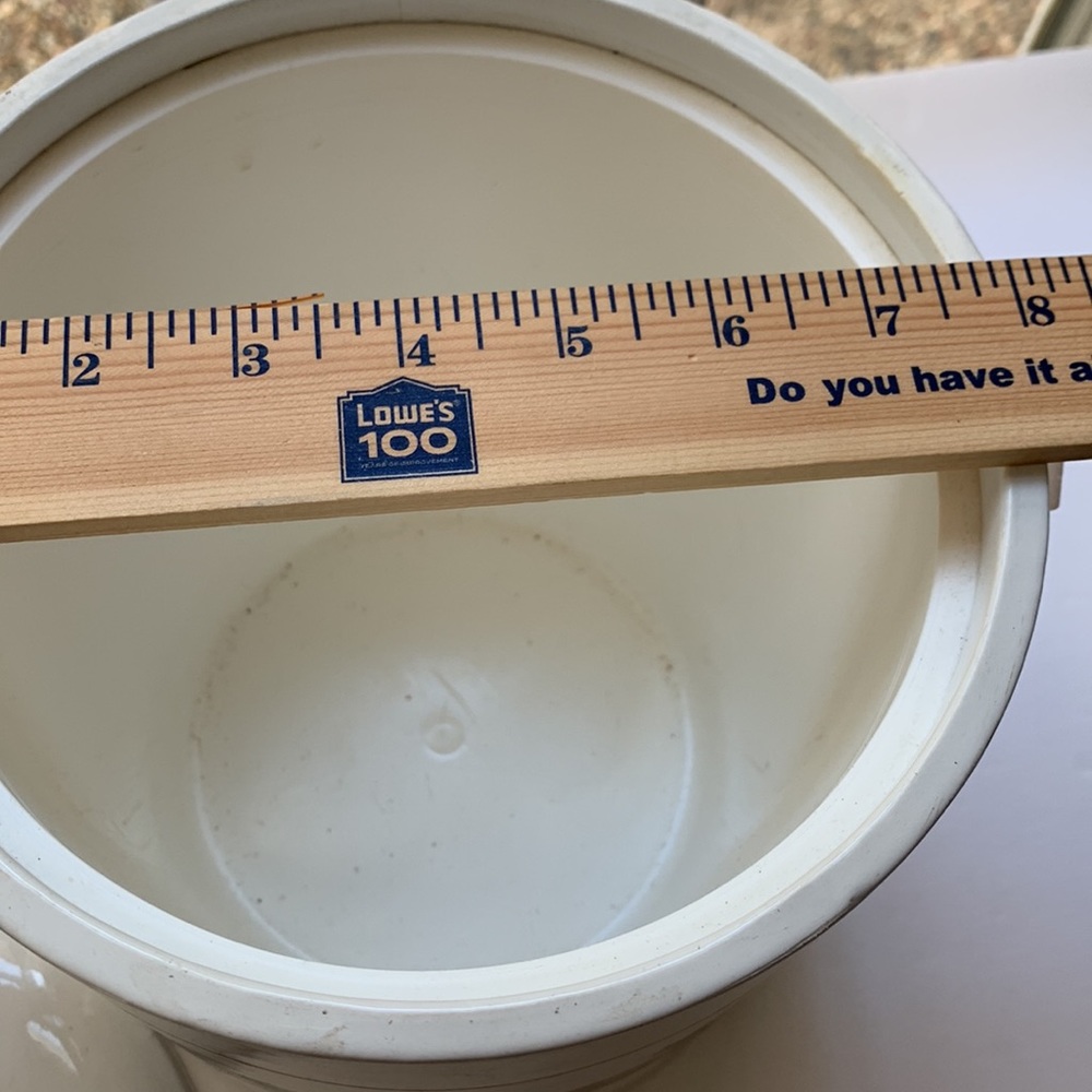 Vintage vinyl Holly Ice Bucket With Lid & Clear handle. - Picture 9 of 9